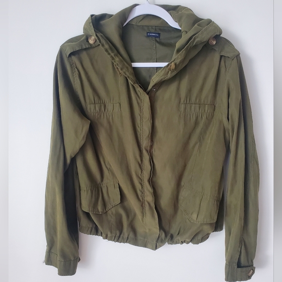 Green Brandy Melville jacket - Picture 1 of 1